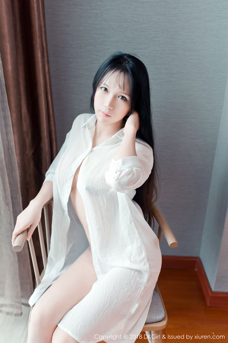 [DKGirl御女郎] Vol.070 嫩模李可可性感白衬衣+红色围巾真空秀傲人豪乳诱惑写真