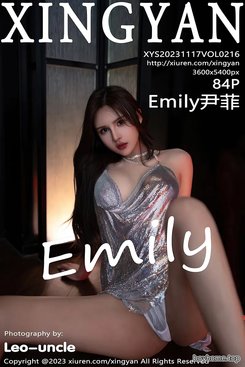 [XingYan星颜社] VOL.216 女神Emily尹菲性感银白色露背吊带短裙秀翘臀美腿迷人诱惑写真