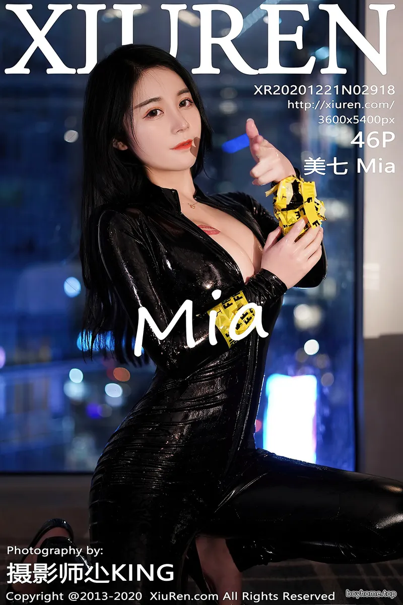 [XiuRen秀人网] No.2918 嫩模美七Mia情趣连体皮衣制服半开露傲人豪乳惹火诱惑写真