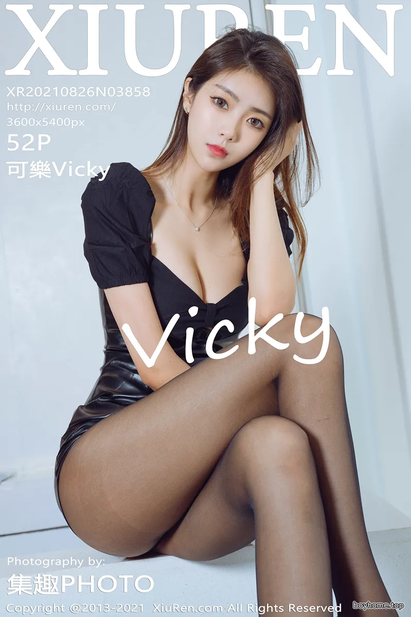 [XiuRen秀人网] NO.3858 模特可乐Vicky私房经典黑皮裙配黑丝裤袜秀美腿迷人诱惑写真