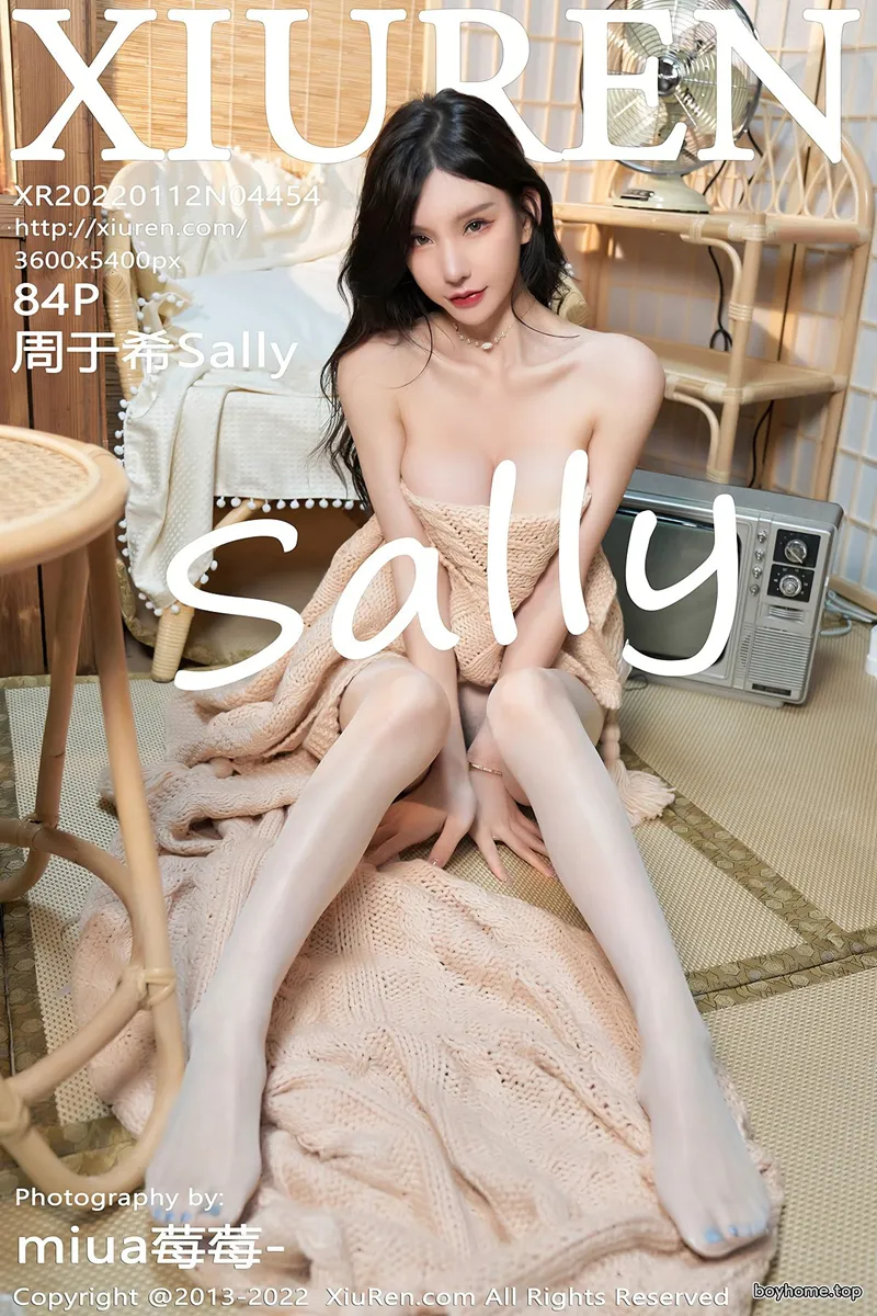 [XiuRen秀人网] No.4454 女神周于希Sally白色轻透薄纱配超薄白丝秀火辣身材极致诱惑写真