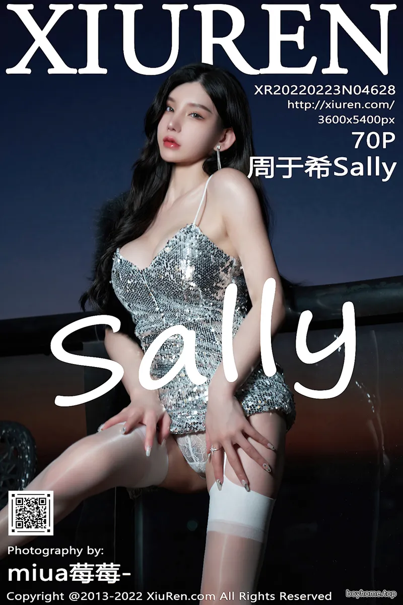 [XiuRen秀人网] No.4628 女神周于希Sally三亚旅拍闪亮银色吊裙配白丝吊袜极致诱惑写真