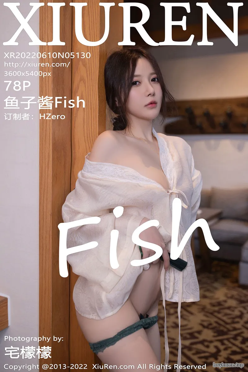 [XiuRen秀人网] No.5130 模特鱼子酱Fish云南旅拍私房浅色古装服饰秀曼妙身材诱惑写真