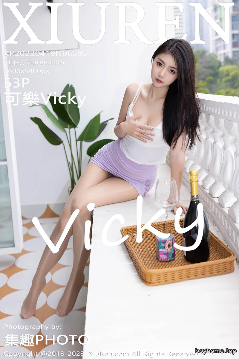 [XiuRen秀人网] No.6595 模特可乐Vicky性感淡紫色短裙配闪亮肉丝秀曼妙身姿诱惑写真