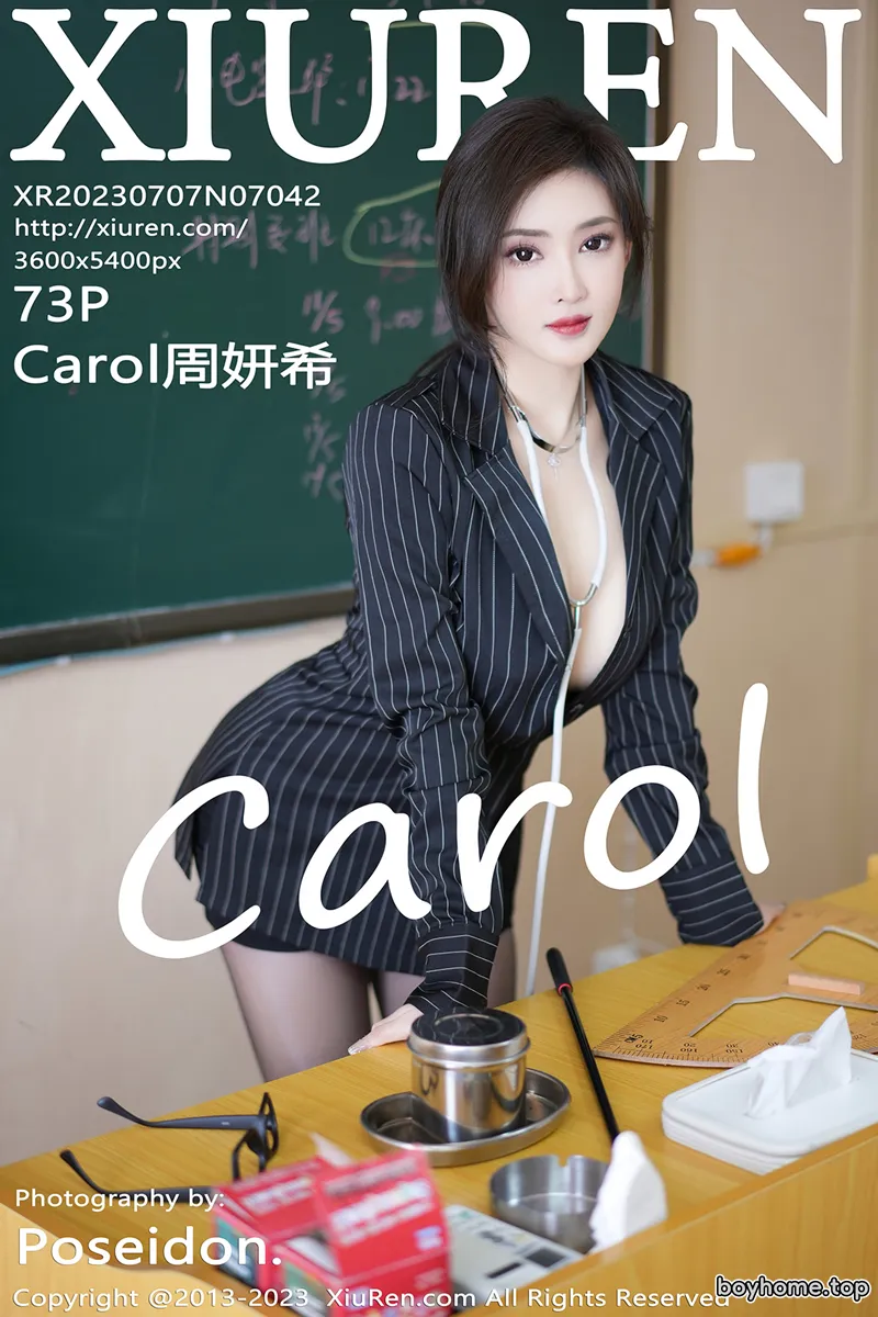 [XiuRen秀人网] No.7042 女神Carol周妍希深色条纹服饰配黑短裙半脱秀丰满身材诱惑写真