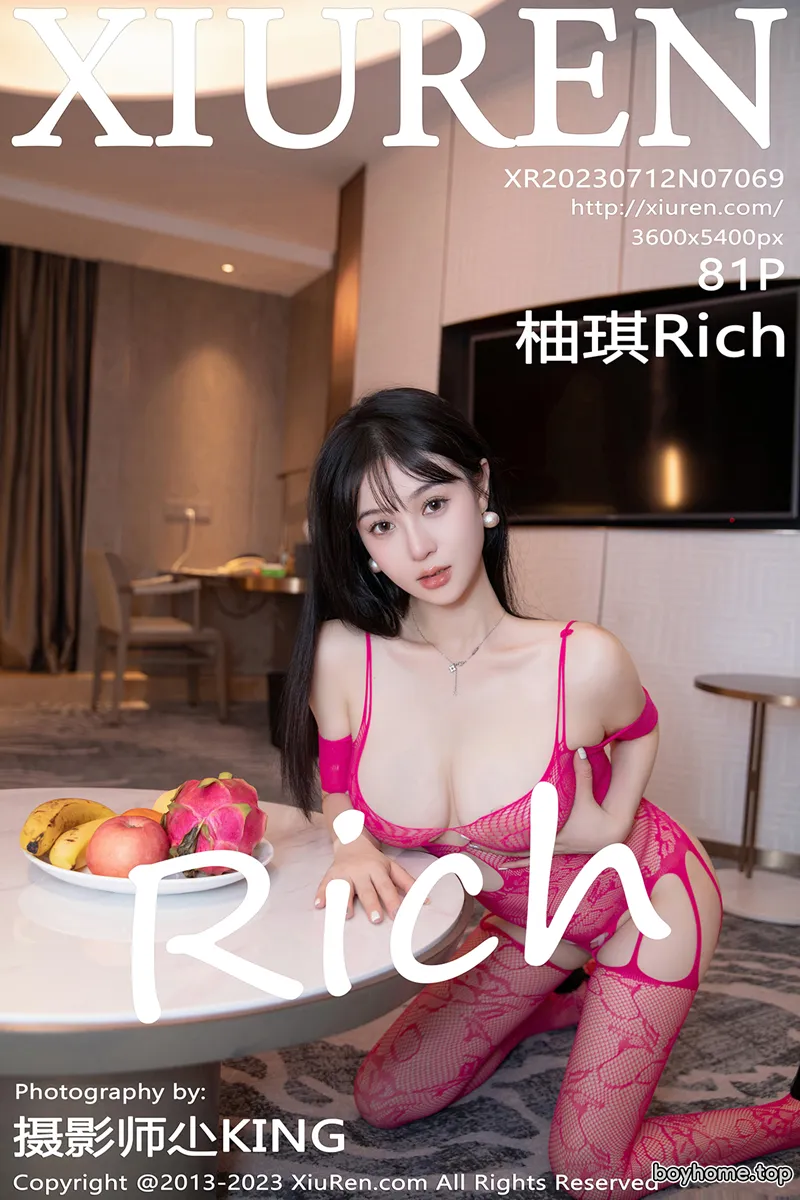 [XiuRen秀人网] No.7069 模特柚琪Rich性感粉红蕾丝情趣连体衣秀丰腴身姿撩人诱惑写真