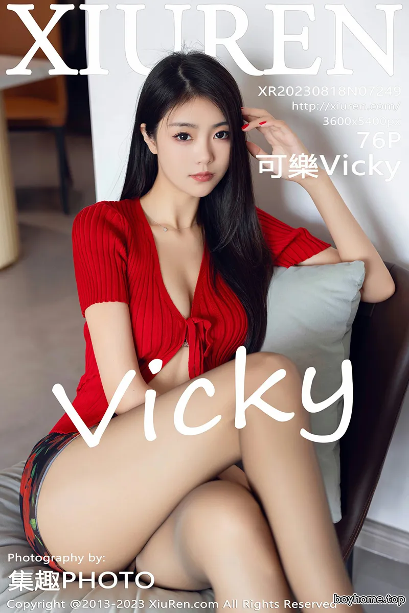 [XiuRen秀人网] No.7249 模特可乐Vicky性感红色上衣配黑短裙露超薄黑丝秀美腿诱惑写真