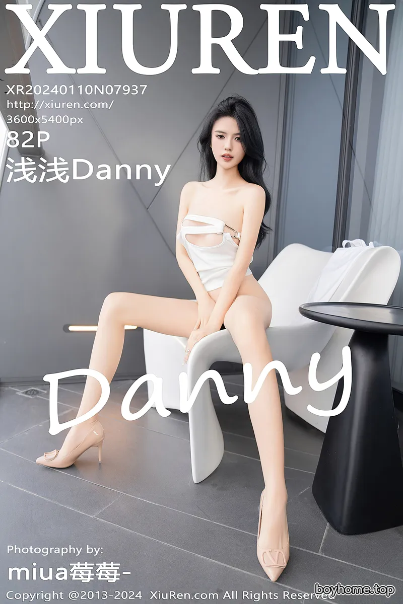 [XiuRen秀人网] No.7937 模特浅浅Danny性感简约白色套装露白色内衣秀曼妙身姿诱惑写真