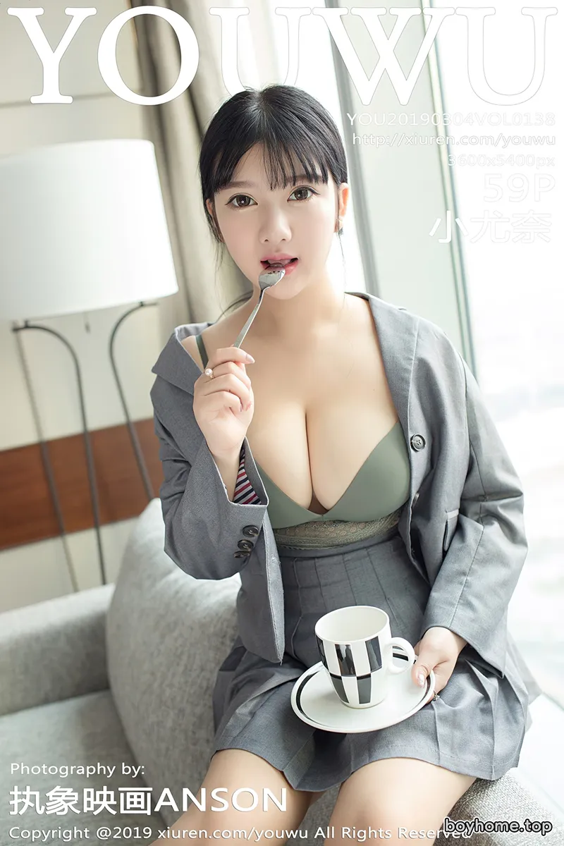 [YouWu尤物馆] Vol.138 巨乳嫩模小尤奈私房黑色高叉连体内衣秀傲人豪乳诱惑写真